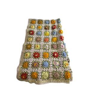 Beautiful Multi-Colored Roses Hand Made Afghan Blanket 78x44